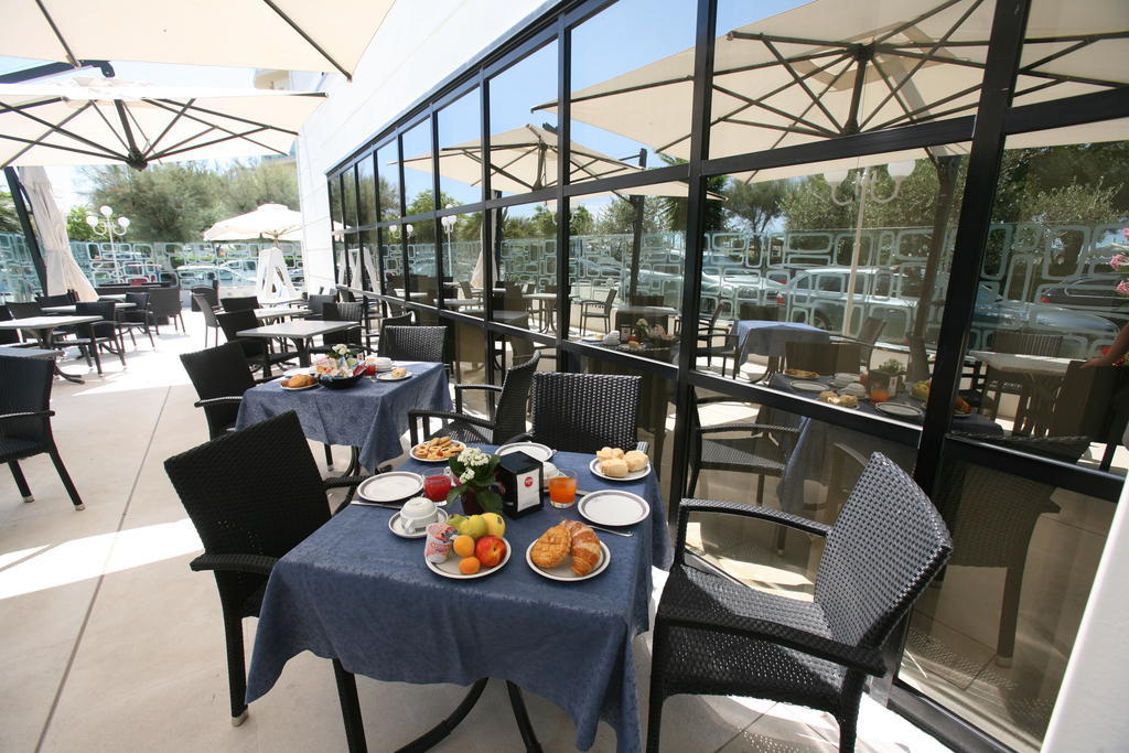 Hotel Delle Nazioni Milano Marittima Extérieur photo
